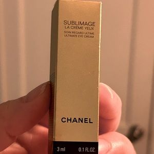 Chanel SUBLIMAGE LA CRÊME YEUX SOIN REGARD ULTIME
ULTIMATE EYE CREAM 3ml